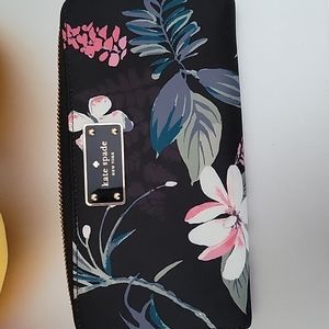 COPY - Brand New Kate Spade Wallet